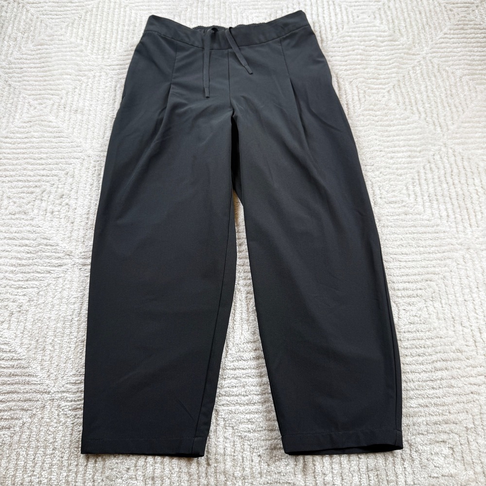 Nike Pleated Tapered Golf Pants Women's XS Black Cropped Athleisure Sporty Tech